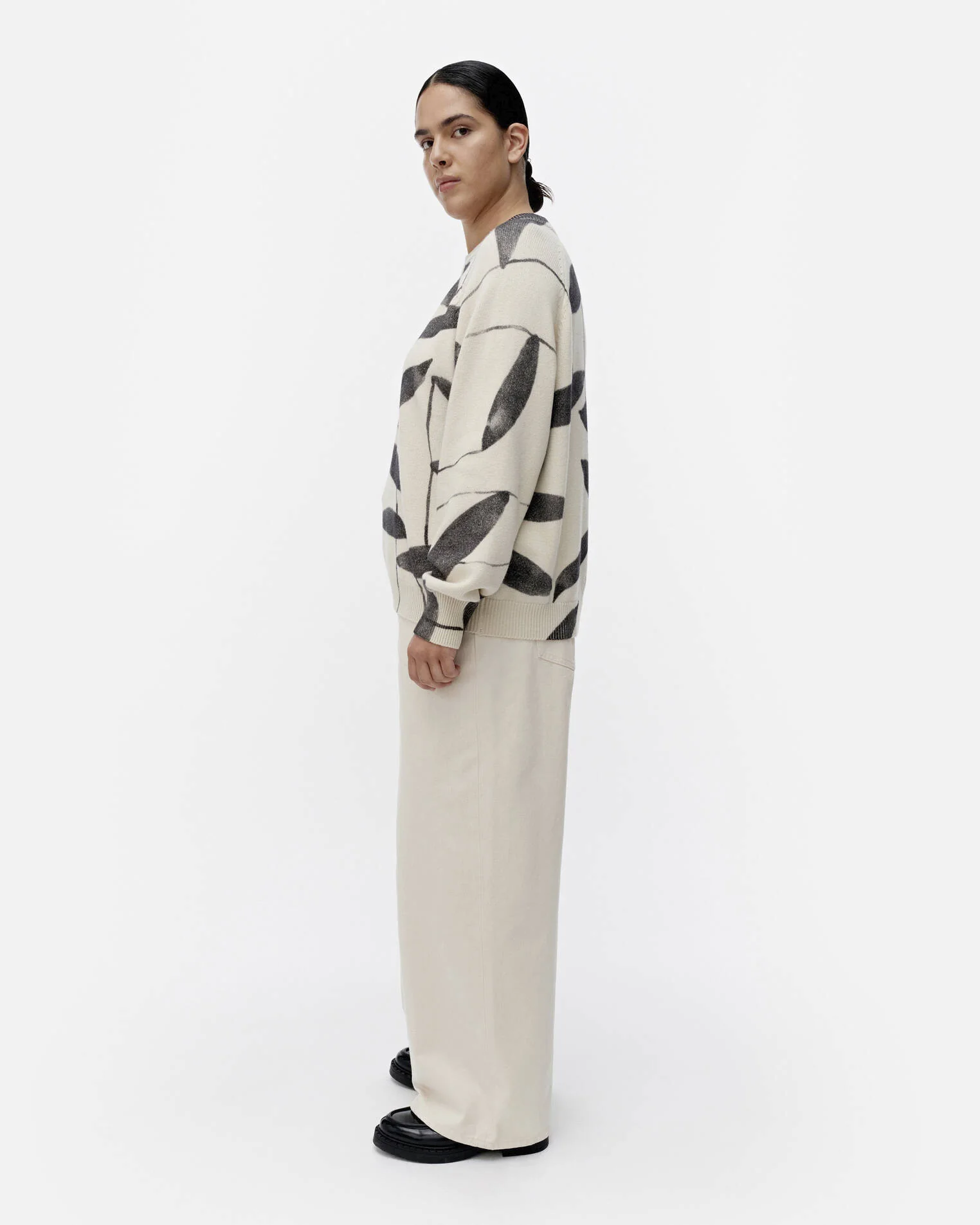 Viivoja Paju knitted pullover - Image 3