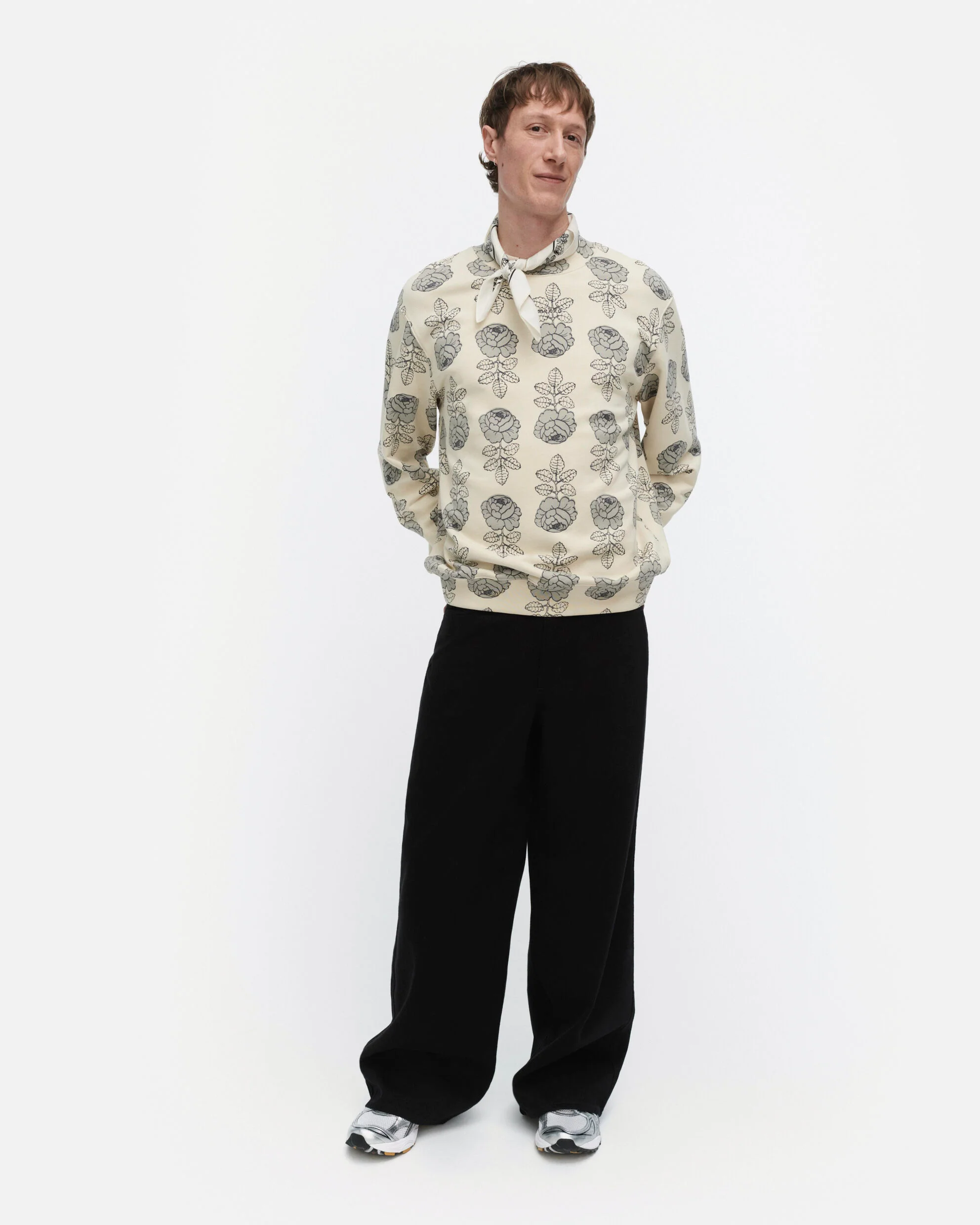 Loisto Vihkiruusu/ Kioski sweatshirt - Image 7