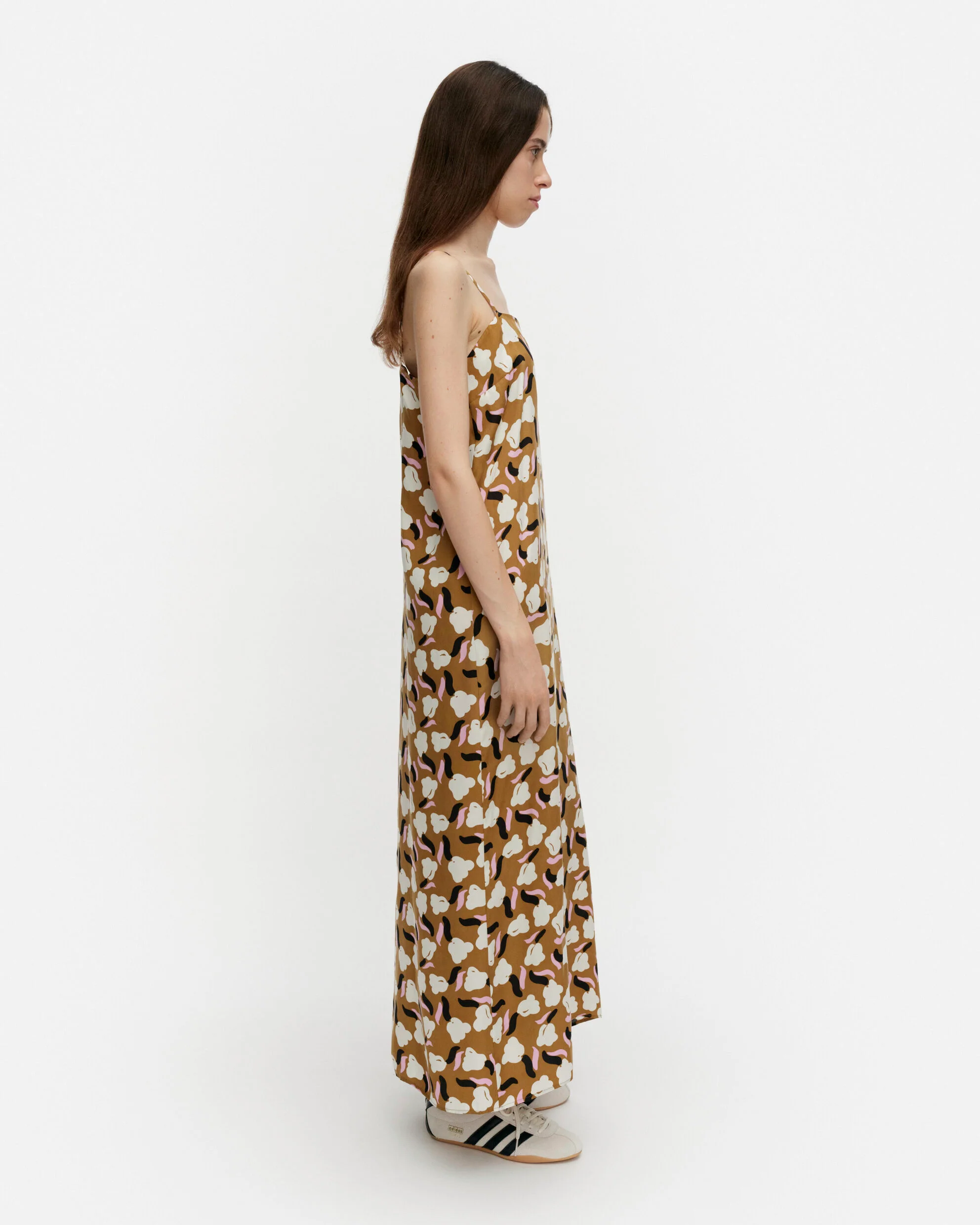 Pyörähdys Lemmitty Dress - Image 3