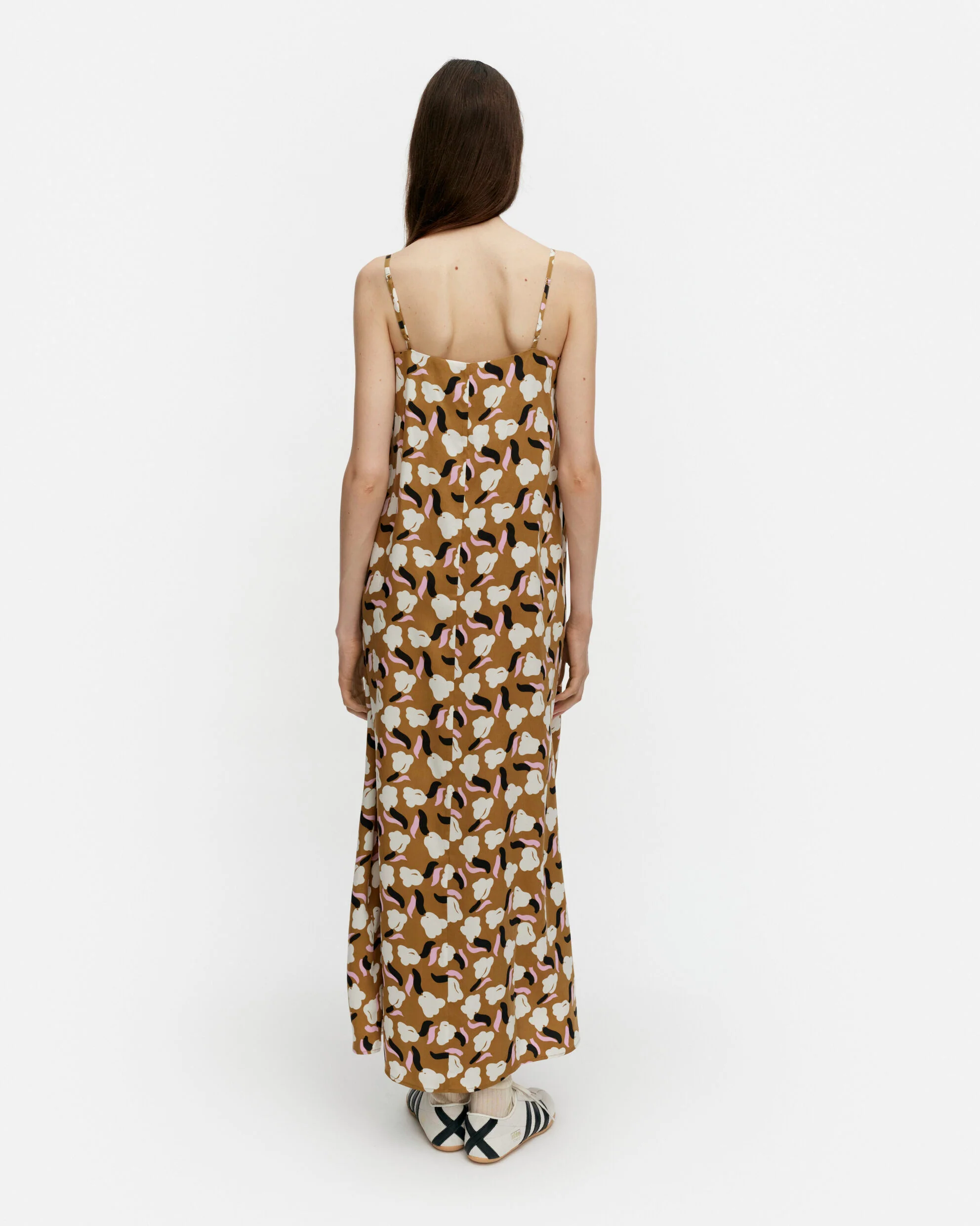Pyörähdys Lemmitty Dress - Image 4