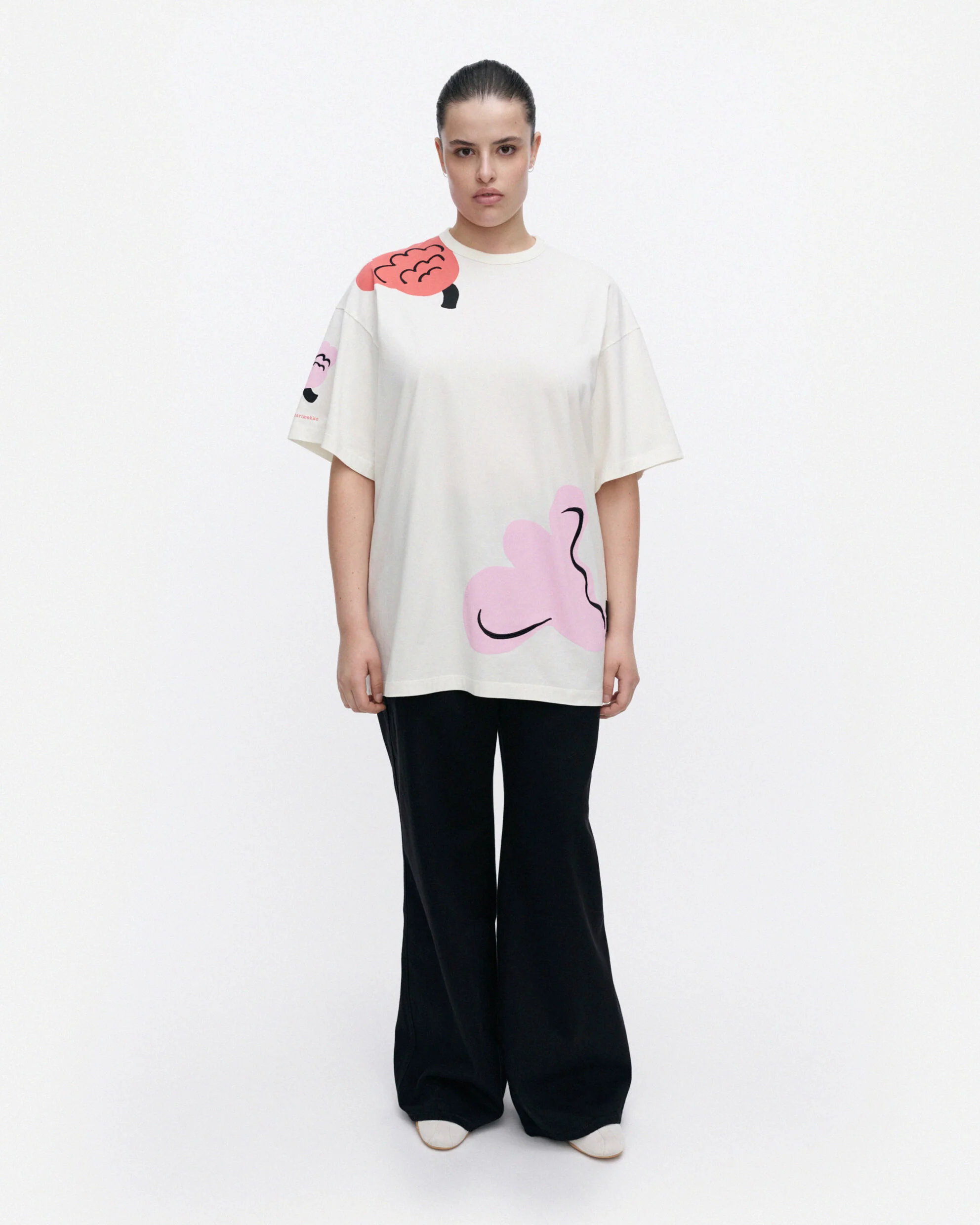 Puhua Kukasta Kukkaan Placement T-shirt