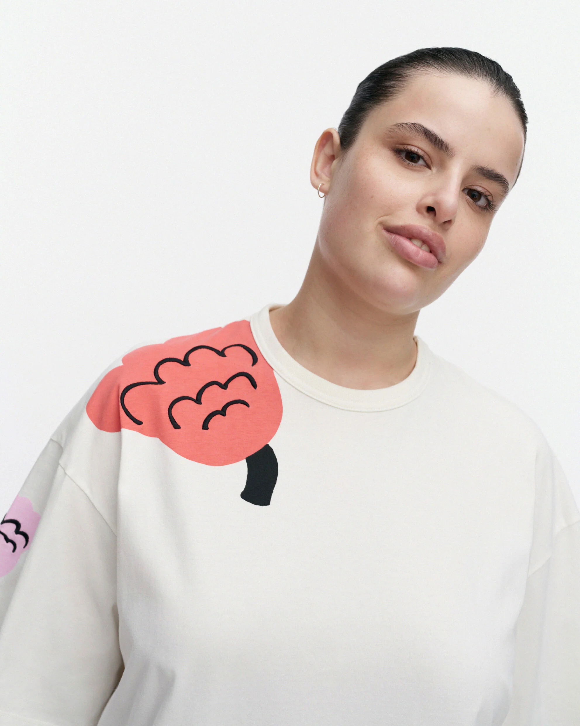 Puhua Kukasta Kukkaan Placement T-shirt - Image 2