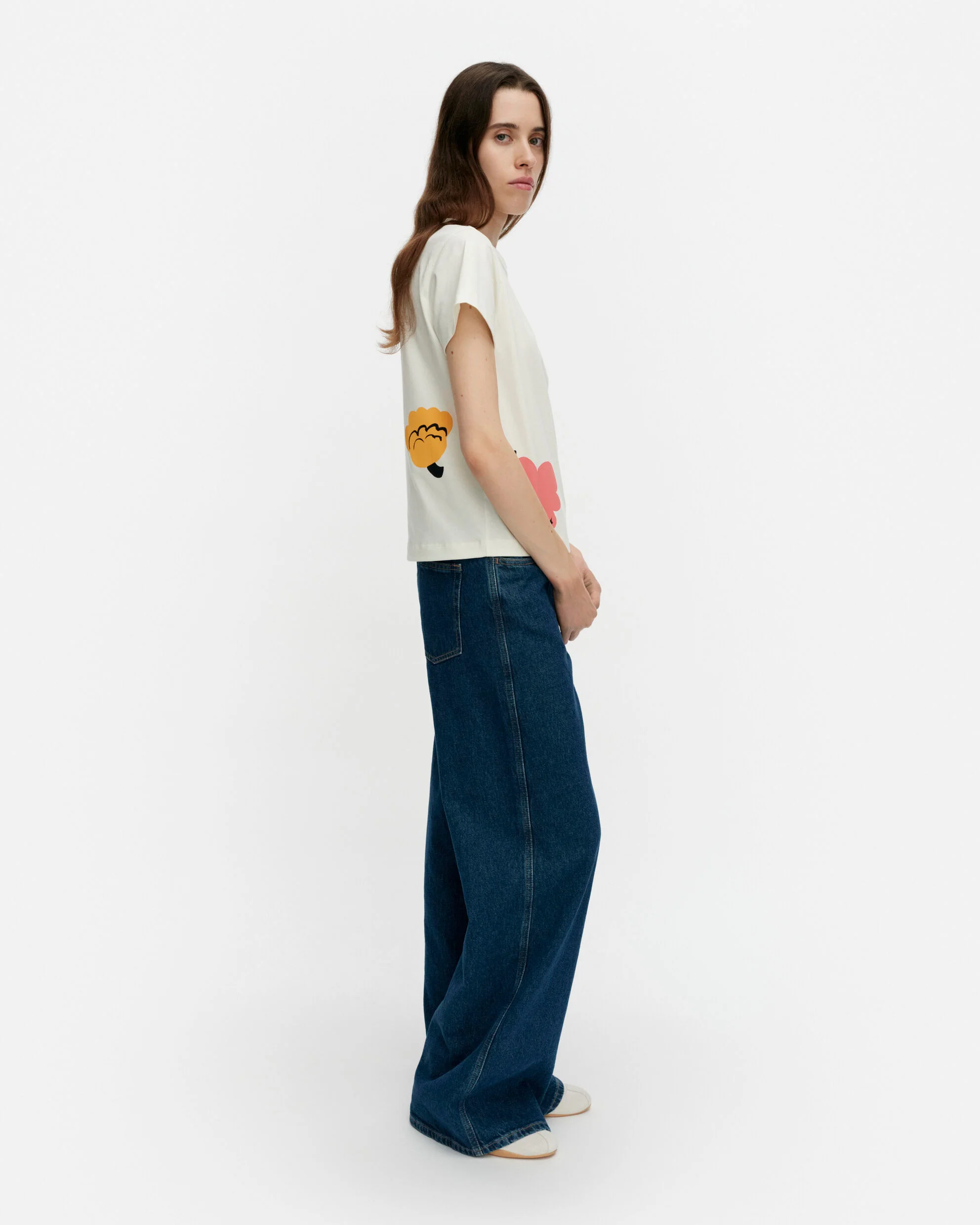 Tämmöne Kukasta Kukkaan Placement Shirt - Image 3