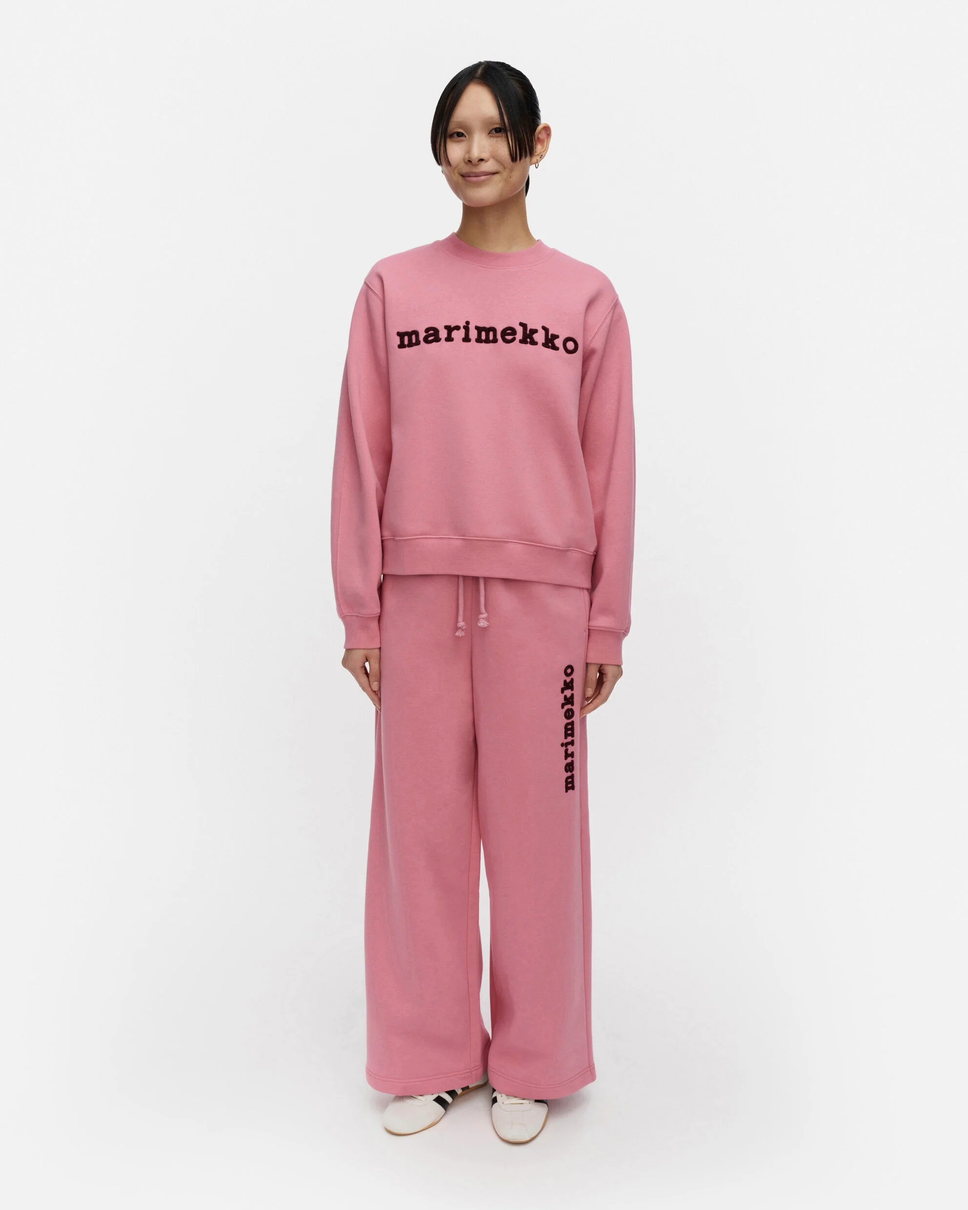Kikapo Logo Placement sweatpants
