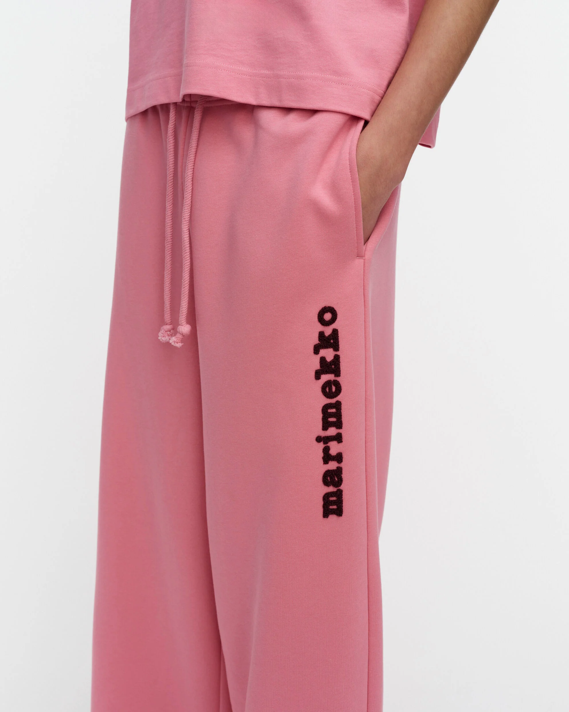Kikapo Logo Placement sweatpants - Image 6