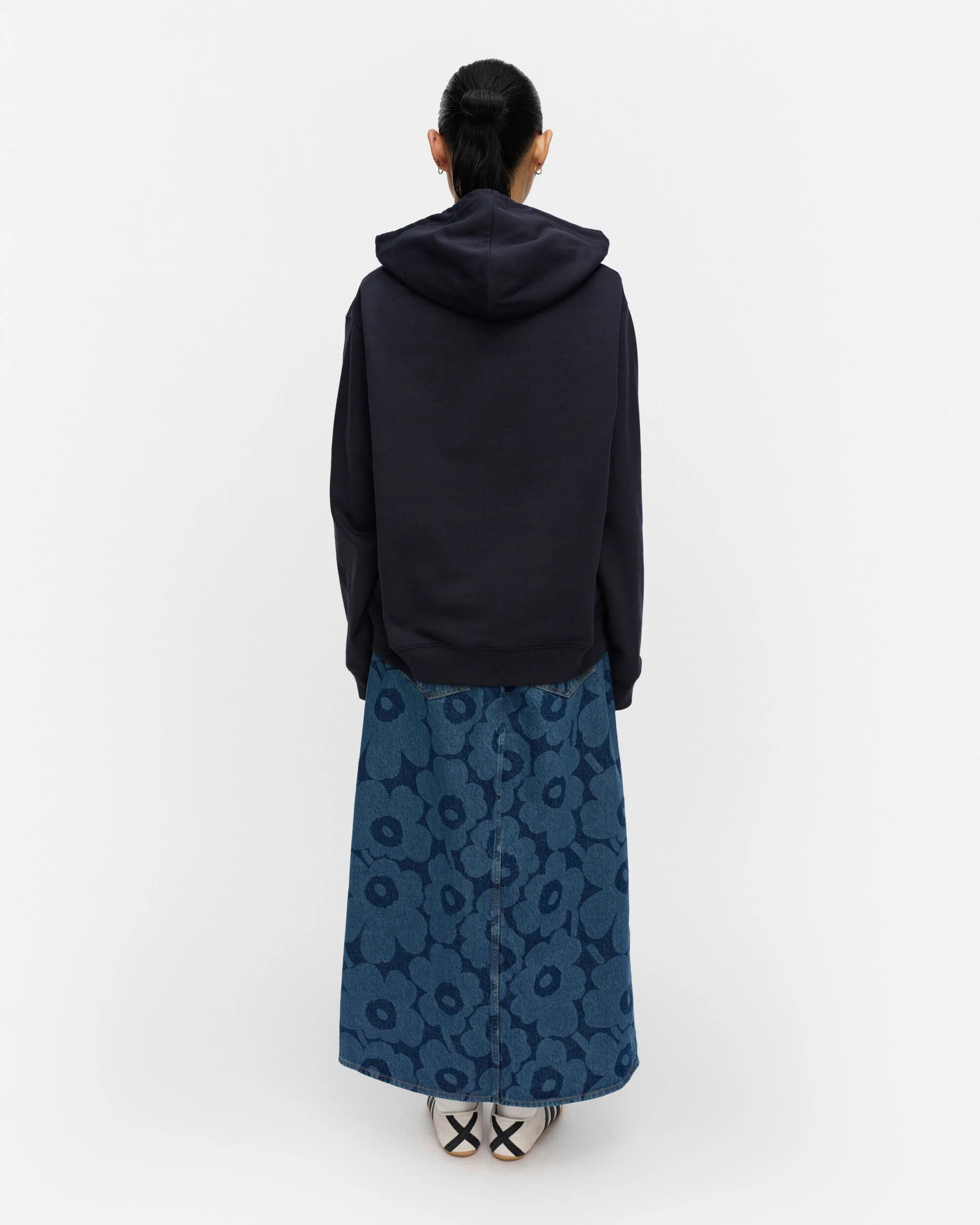 Skripti Logo Placement Kioski hoodie - Image 3