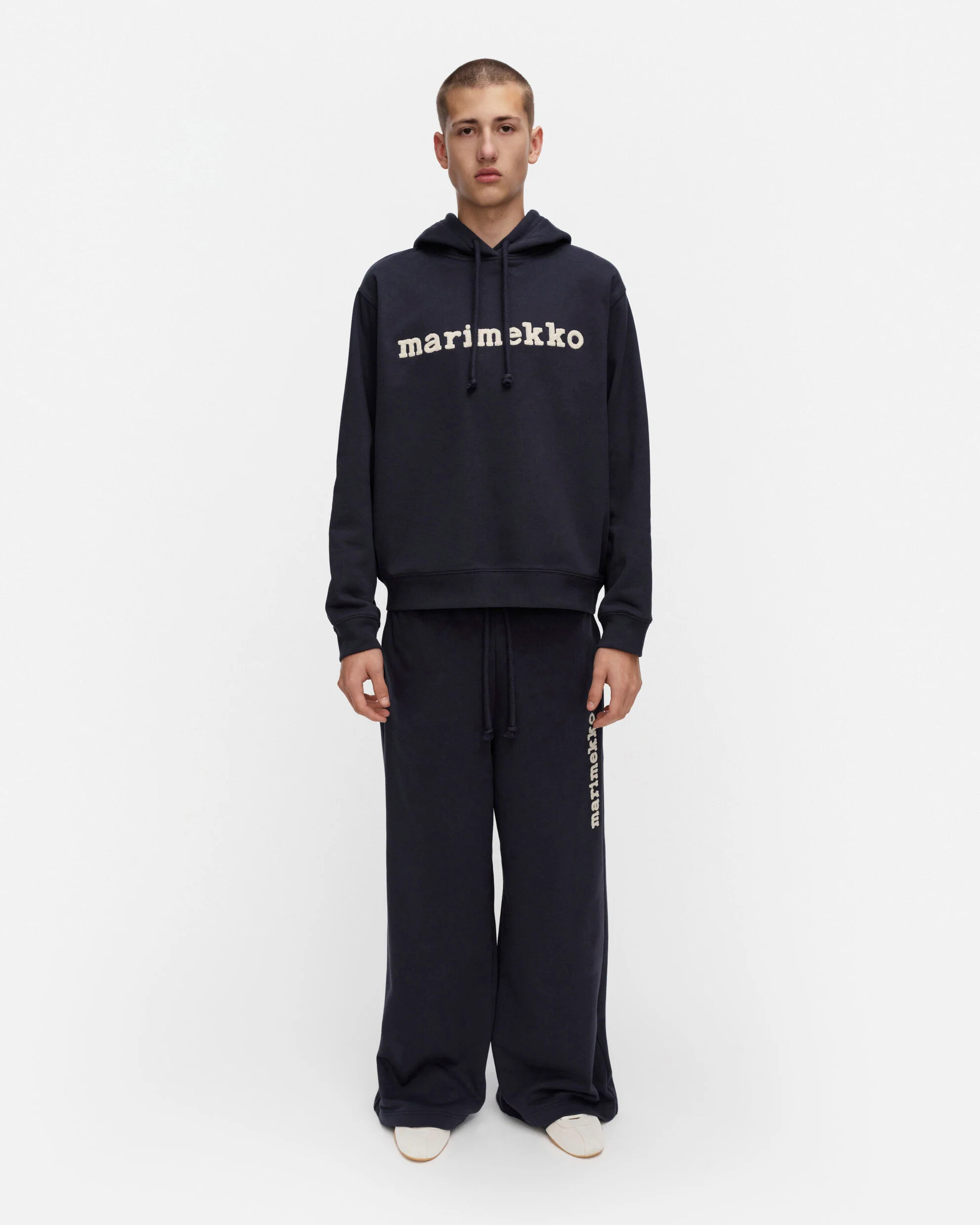Skripti Logo Placement Kioski hoodie - Image 4