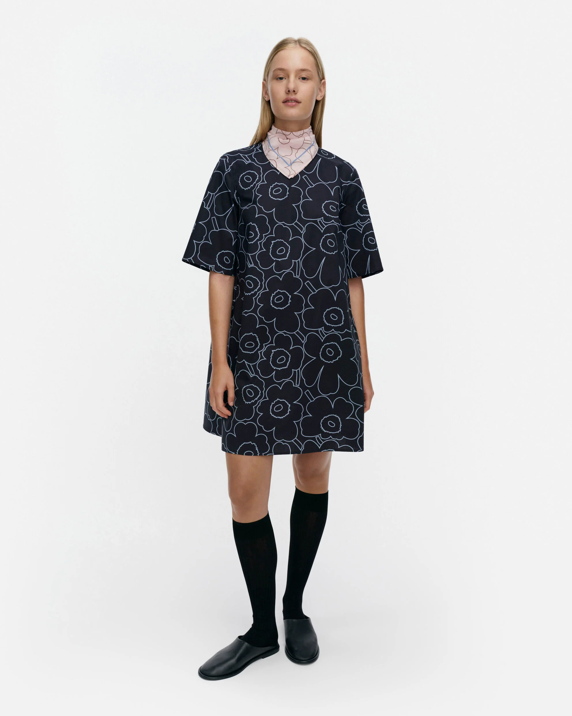 Kukkiva Piirto Unikko Dress